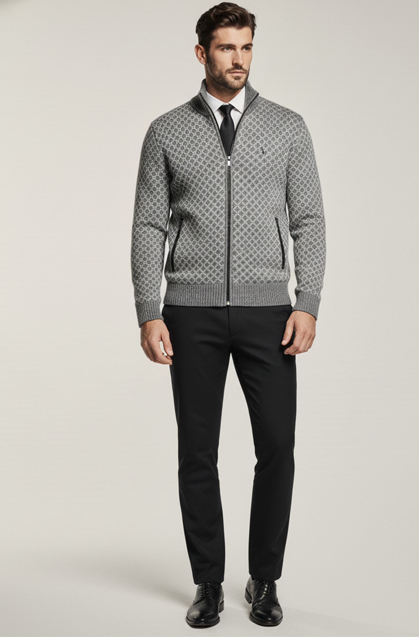 Stickad Jacka med Hög Krage och Geometriskt Mönster | Lennart – Grå