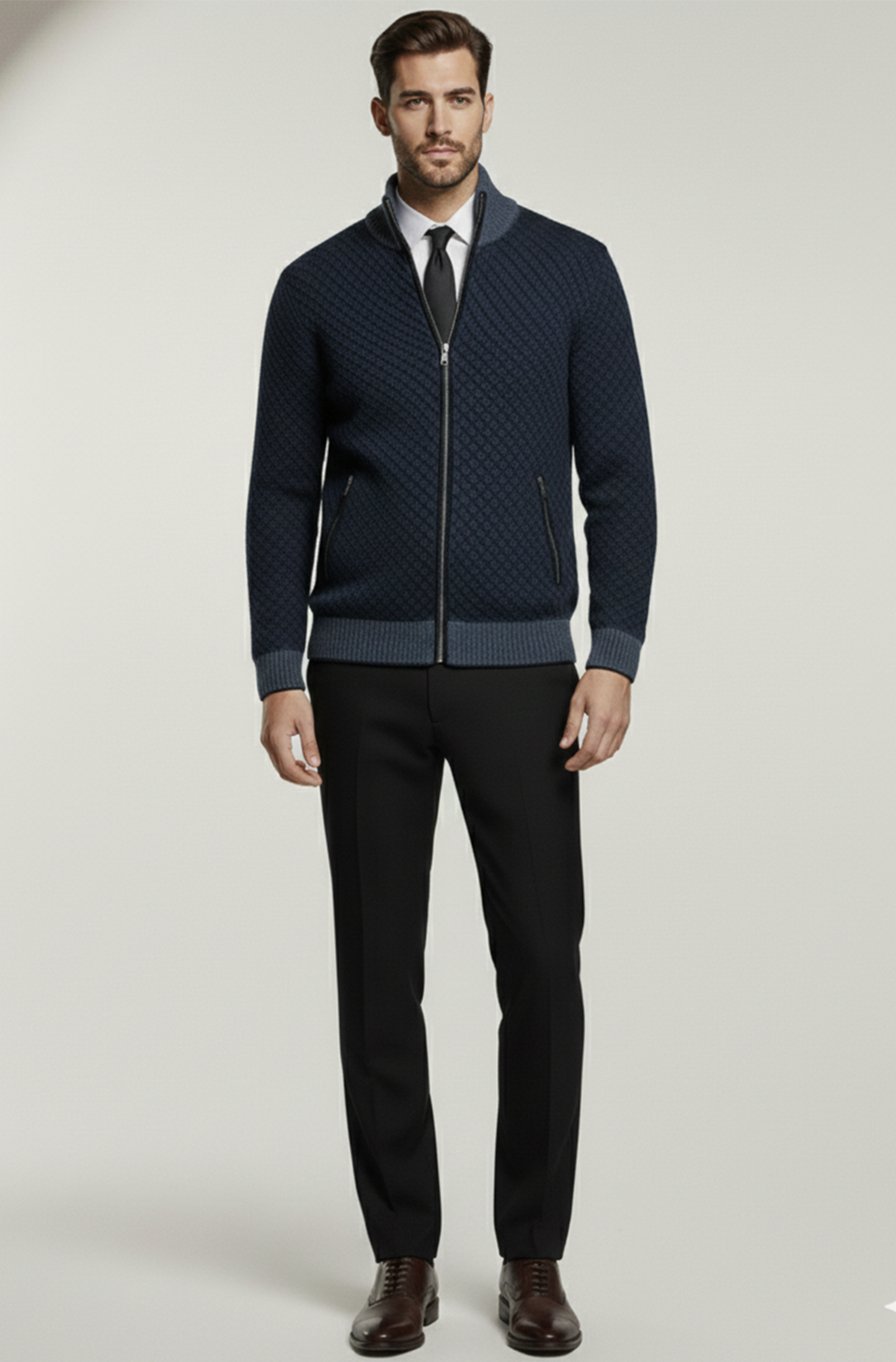 Stickad Jacka med Hög Krage och Geometriskt Mönster | Henrik – Marinblå