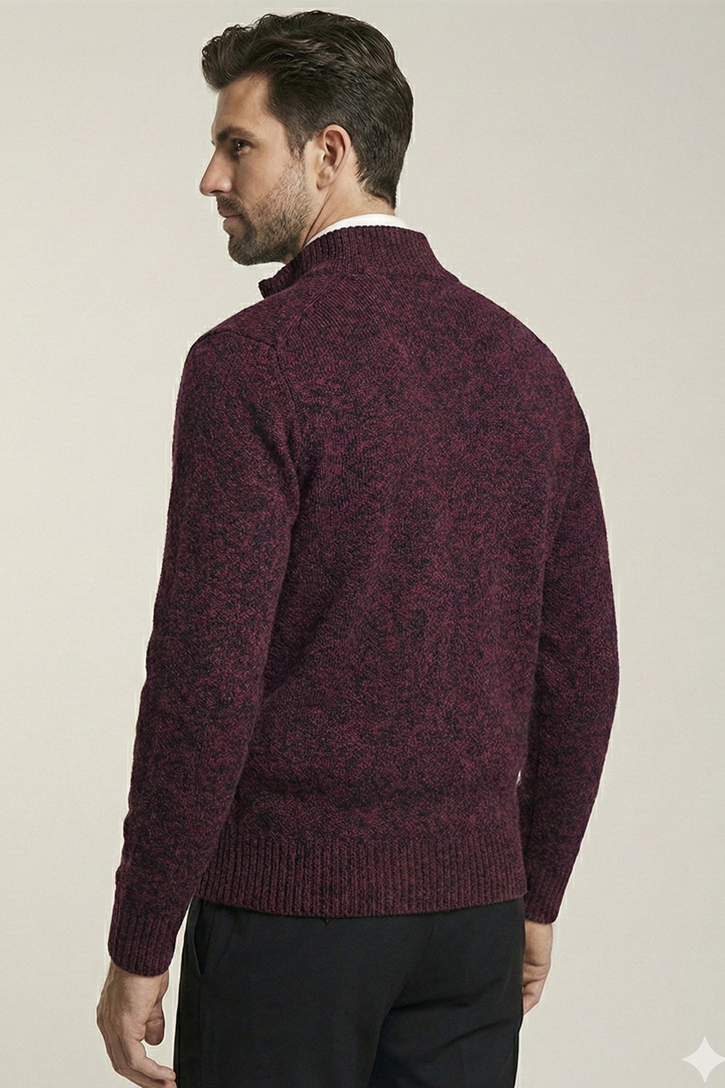 Stickad Jacka med Hög Krage och Geometriskt Mönster | Kasper – Vinröd